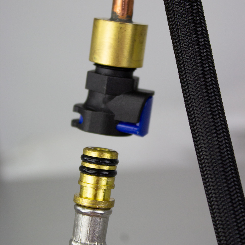 Pull Out Kitchen Faucet with Single Handle, Luxe Stainless/Black