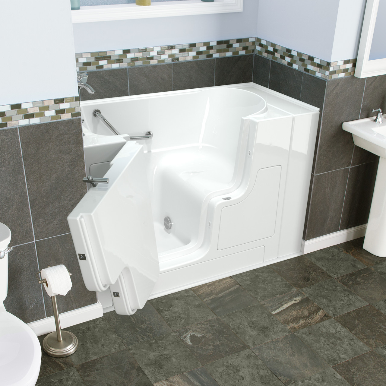 American Standard SS9OD5230LS-WH-PC 30-in. x 52-in. Outward Opening Door Walk-In Soaking Bathtub with Tub Faucet in White