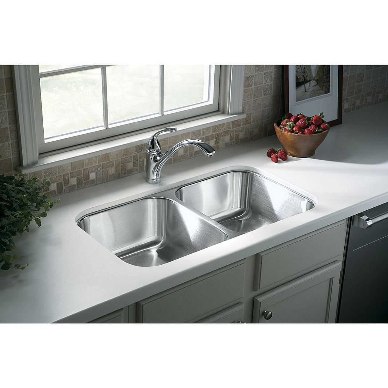 18" x 32" x 8" Under-Mount Double-Equal Kitchen Sink 18" x 32" x 8" Under-Mount Double-Equal Kitchen Sink