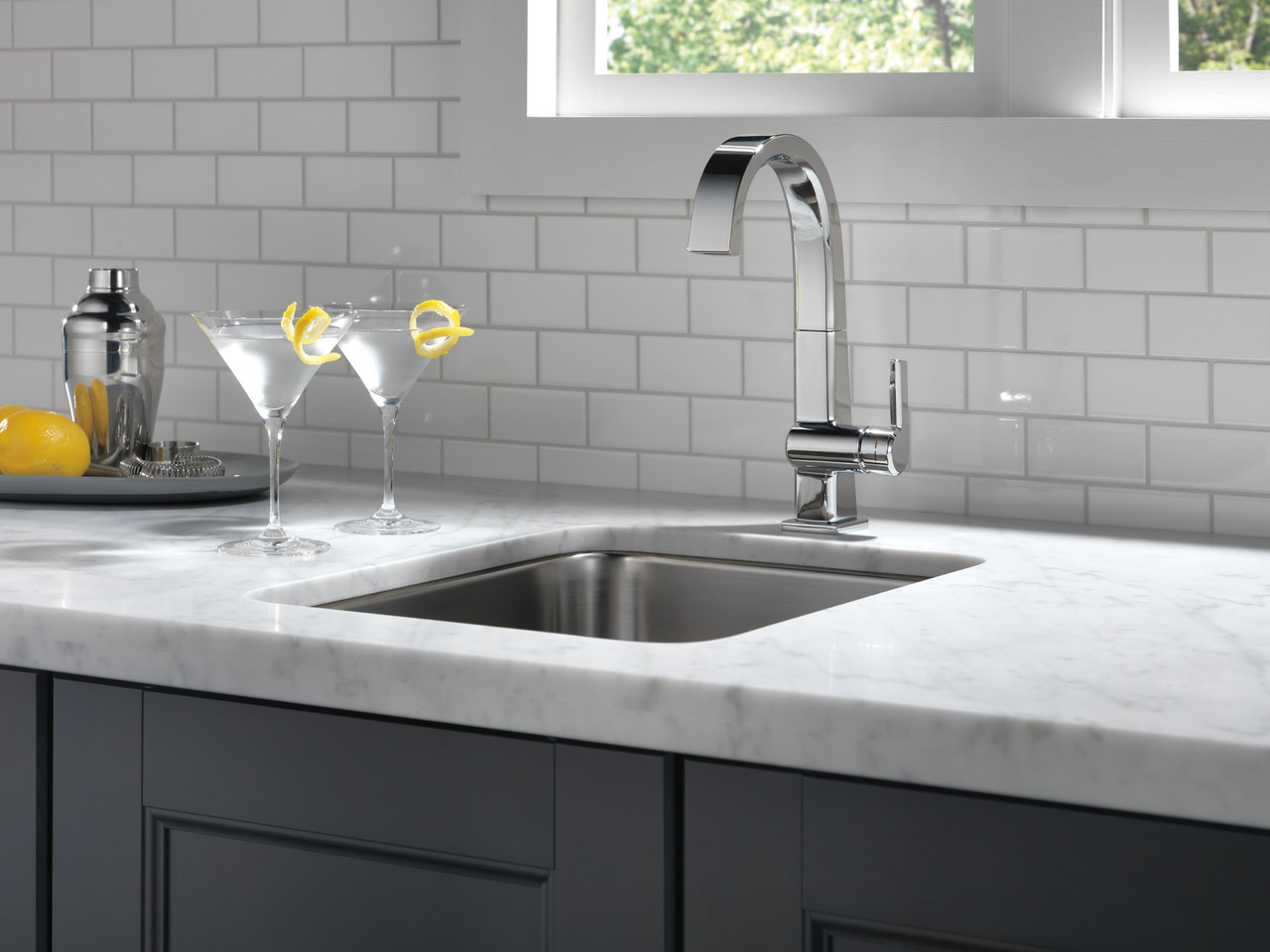 Delta 1993LF Pivotal Single Handle Lever Bar Faucet in Chrome