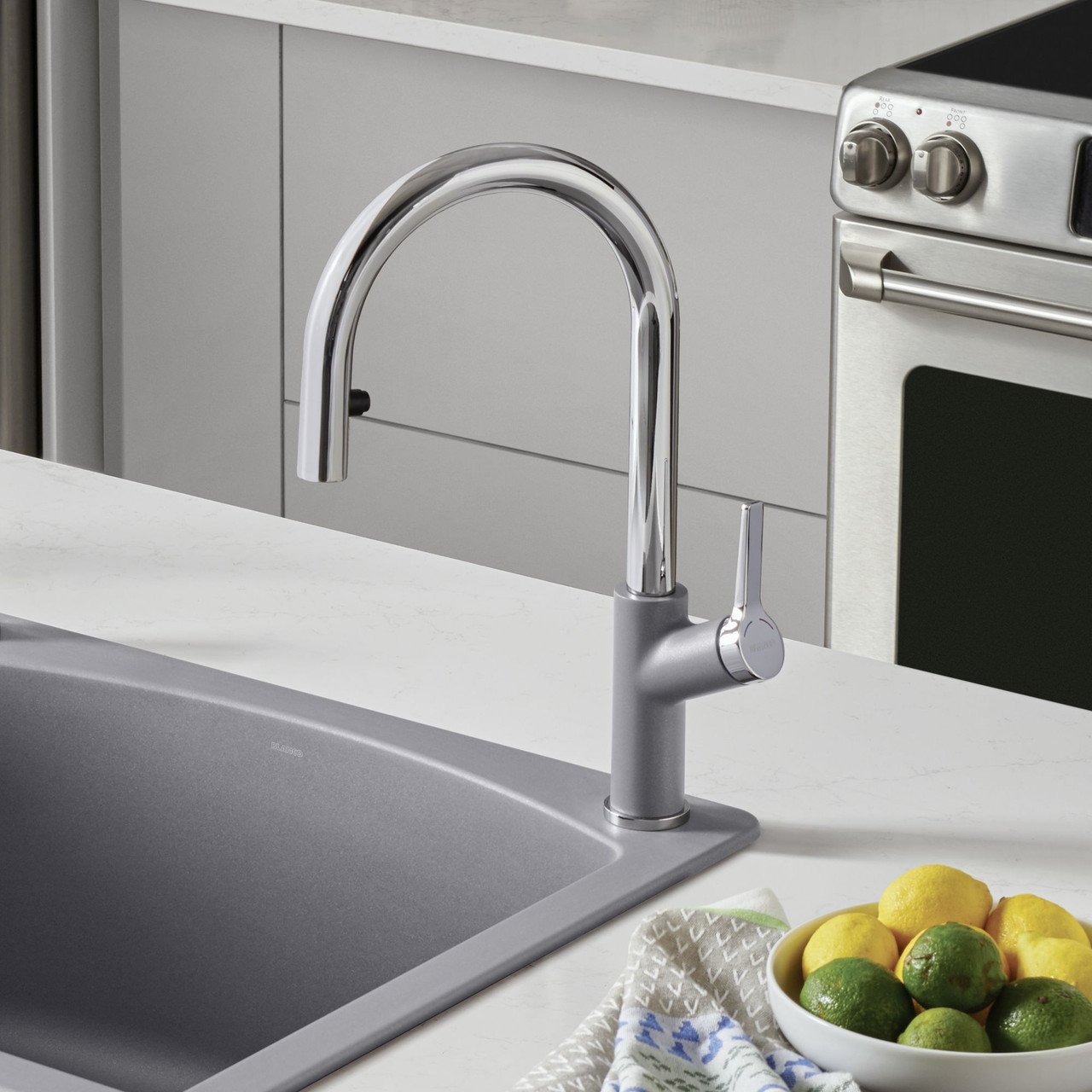 Blanco 526396 Urbena Single-Lever Pull-Down Kitchen Faucet with 1.5 GPM in Metallic Gray/Chrome