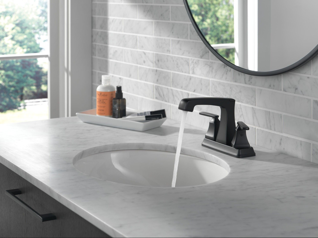 Delta 2564-BLMPU-DST Ashlyn Two Handle Centerset Metal Pop Up Lavatory Faucet, Matte Black