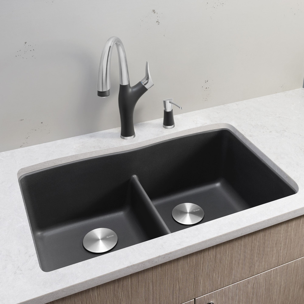 19.25-in x 32-in Granite 9.5-in Deep Kitchen Sink, in Cinder