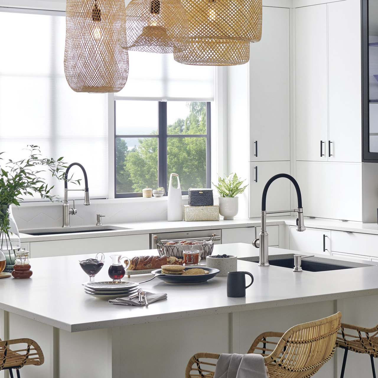 Semi-Pro Kitchen Faucet 1.5 gpm in Stainless Finish