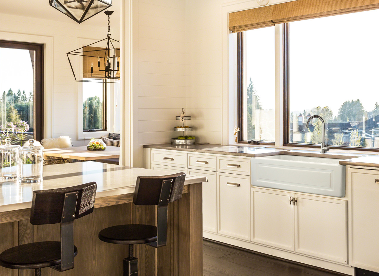 30-in x 20-in x 10-in Single Basin Reversible (Fluted/Plain) Farmhouse Fireclay Kitchen Sink in White with Faucet, Grid, Strainer, Installation Kit