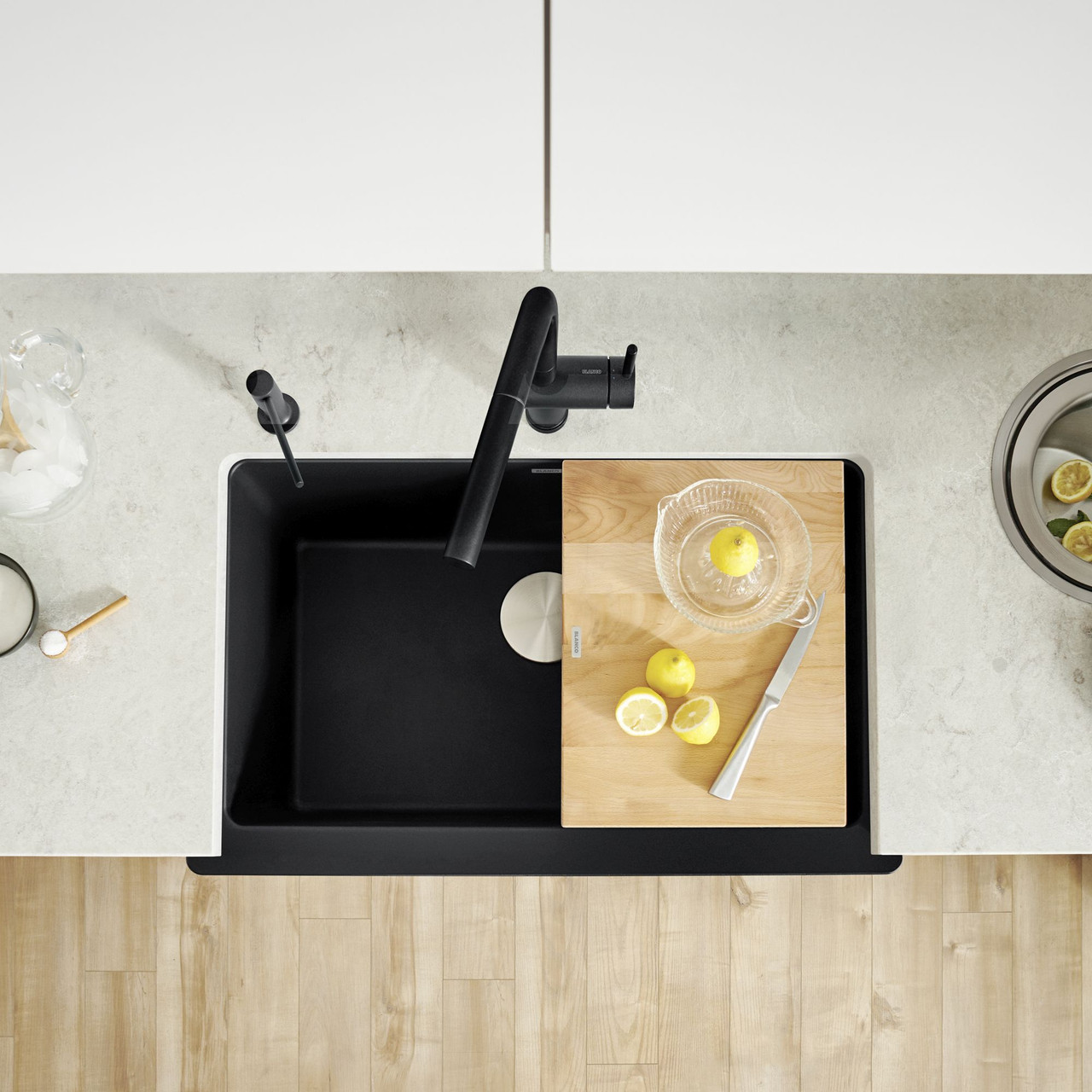 526545 Vintera 30" Super Single Apron-Front Kitchen Sink in Coal Black 526545 Vintera 30" Super Single Apron-Front Kitchen Sink in Coal Black