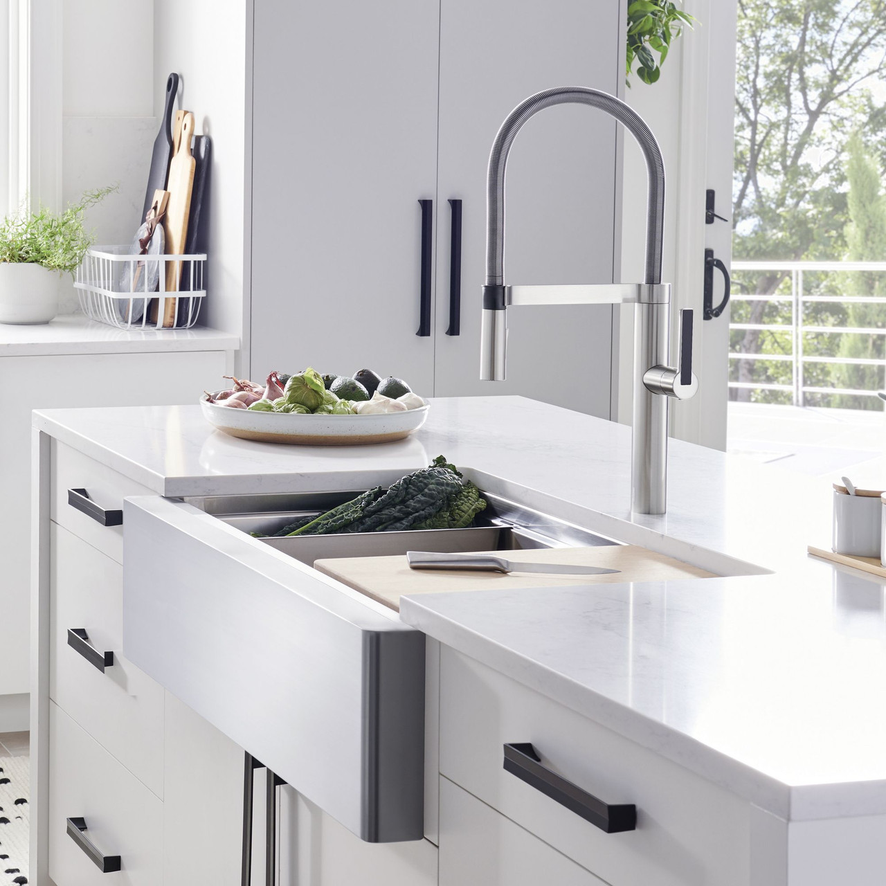 Blanco 33-in x 20.5-in 18-Gauge Stainless Steel Single Bowl Undermount Apron Front Farmhouse Kitchen Sink