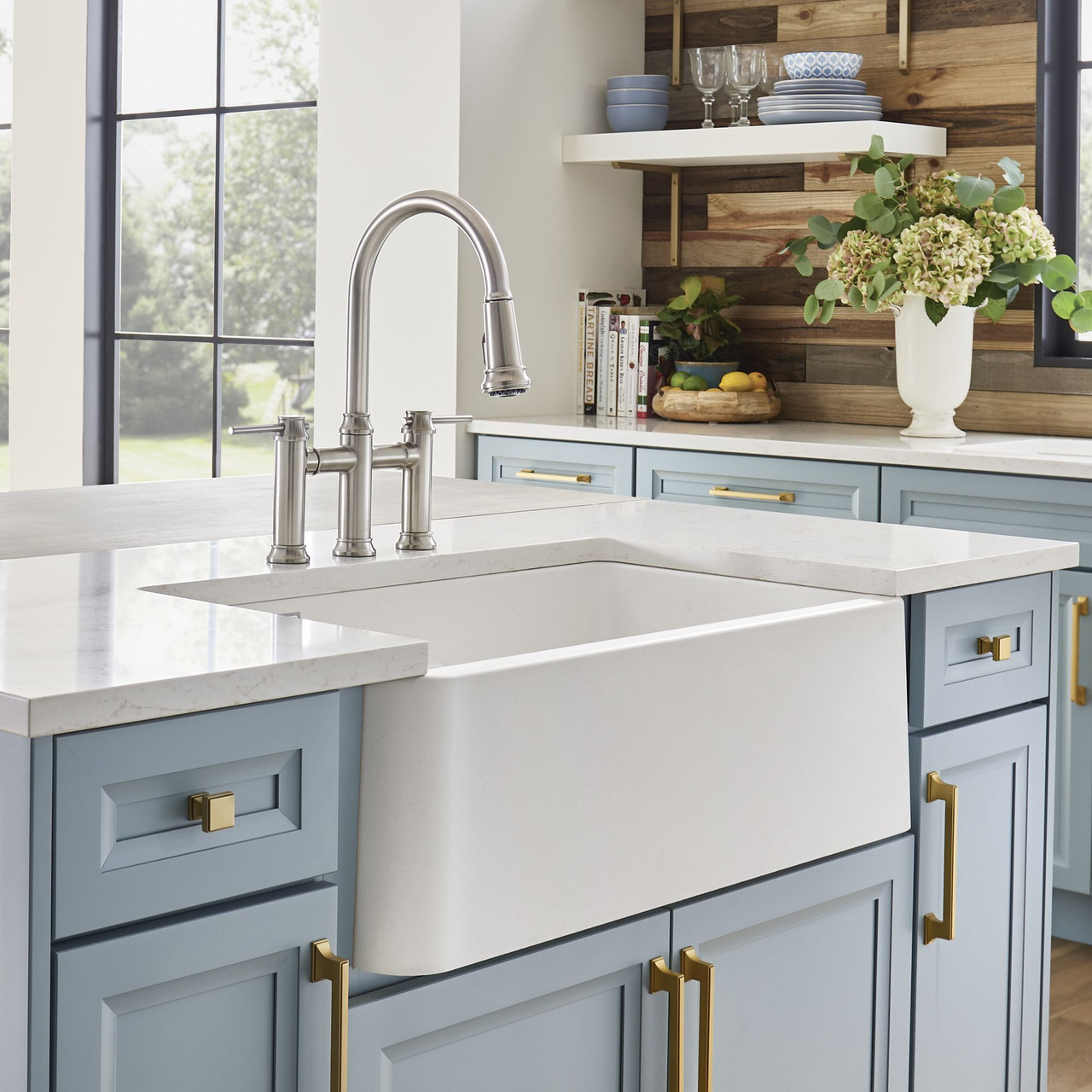 33" Farmhouse/Apron Front Kitchen Sink with Low Divide in White