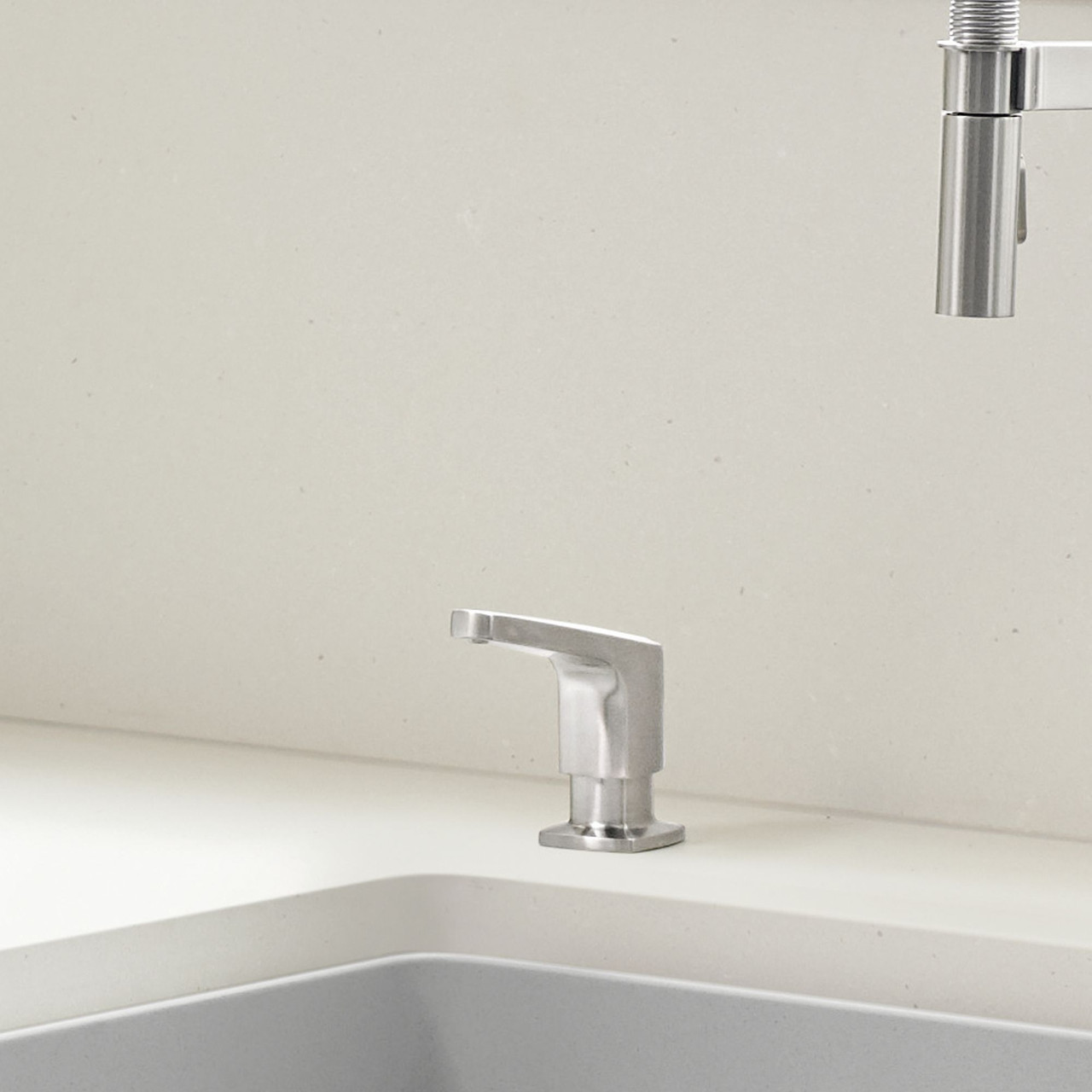 DISPENSER 442680 SF RIVANA