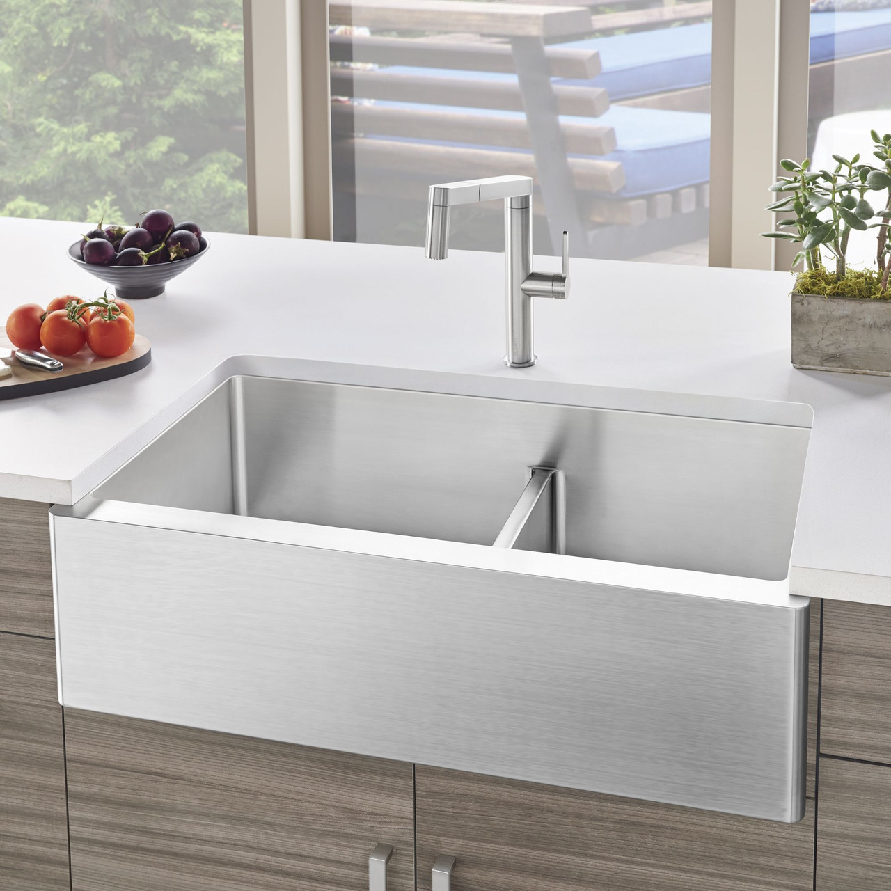 Blanco 33-in x 19-in 18-Gauge Stainless Steel Double Bowl Apron Front Farmhouse Kitchen Sink