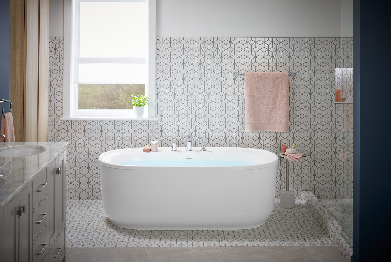 Sterling Spectacle 60"x32" Oval Acrylic Freestanding Bathtub in White Sterling Spectacle 60"x32" Oval Acrylic Freestanding Bathtub in White