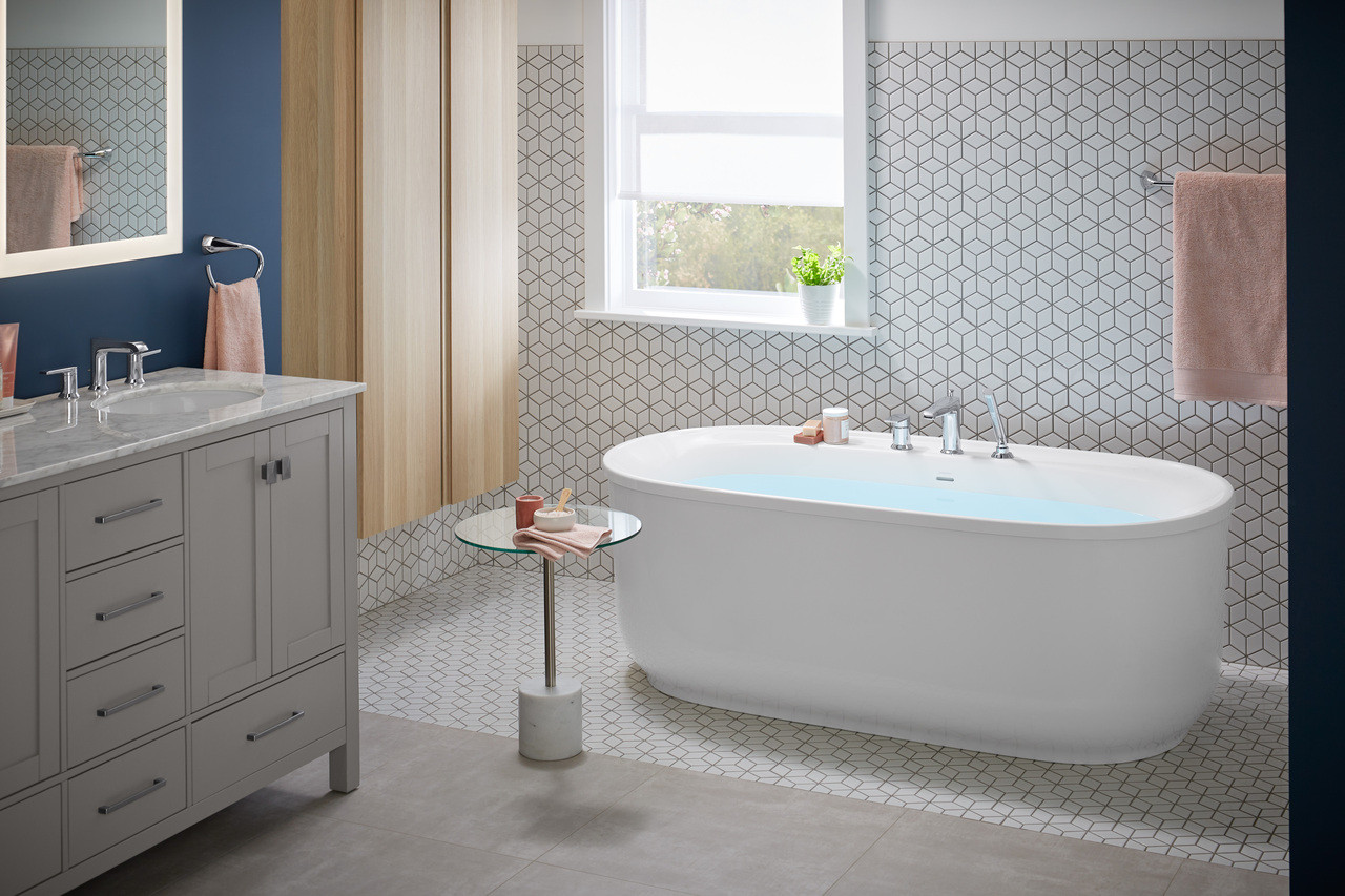 Sterling Spectacle 60"x32" Oval Acrylic Freestanding Bathtub in White Sterling Spectacle 60"x32" Oval Acrylic Freestanding Bathtub in White