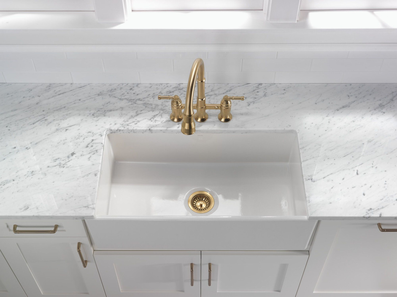 Delta 2390L-CZ-DST Broderick Two Handle Pull Down Bridge Kitchen Faucet, Champagne Bronze