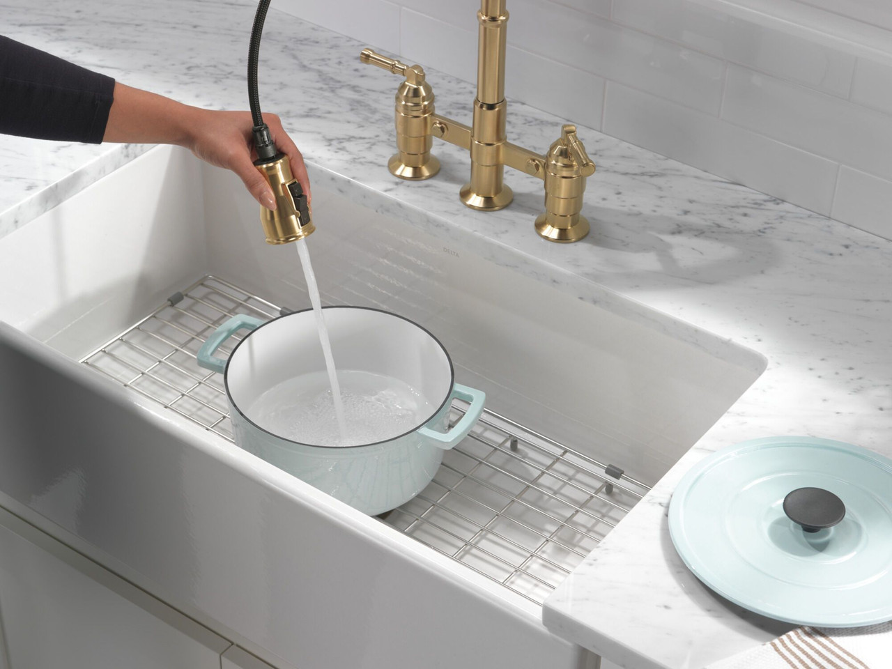 Delta 2390L-CZ-DST Broderick Two Handle Pull Down Bridge Kitchen Faucet, Champagne Bronze