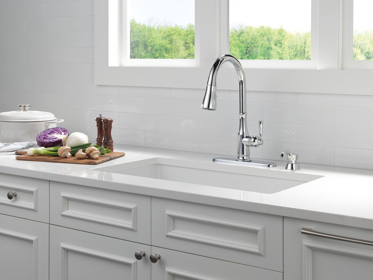 Delta 19877Z-SD-DST Capertee Single Handle Pull Down Kitchen Faucet with Soap Dispenser and ShieldSpray Technology, Chrome