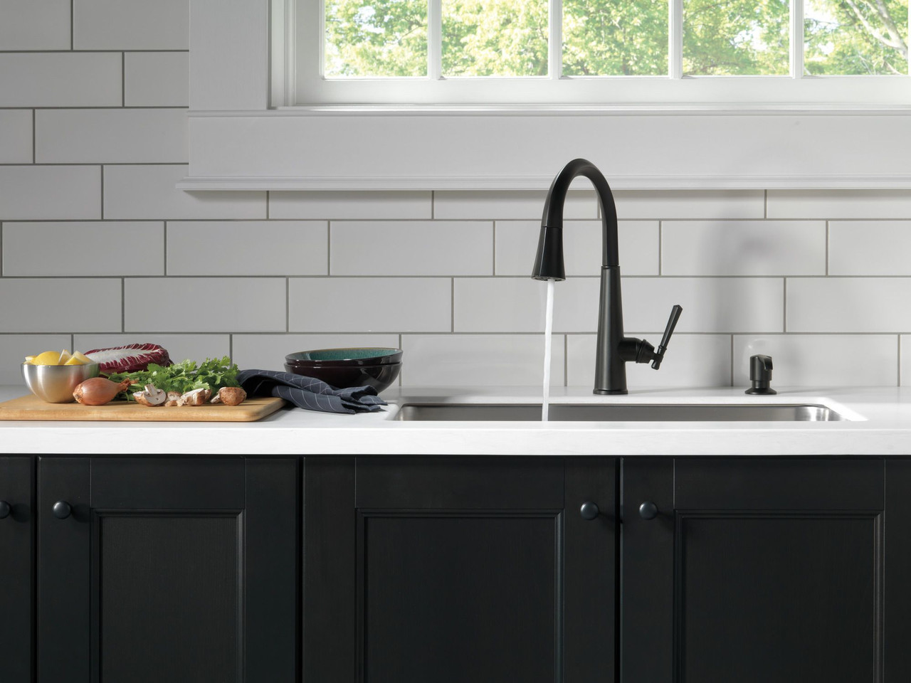 9182-BL-DST Emmeline Single Handle Pull Down Kitchen Faucet, Matte Black