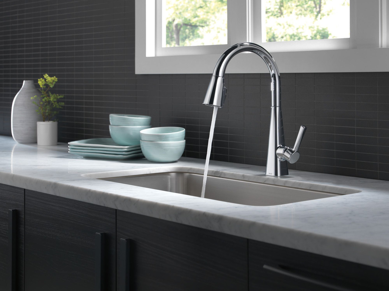 Delta 19802Z-DST Lenta Single Handle Pull Down Kitchen Faucet, Chrome