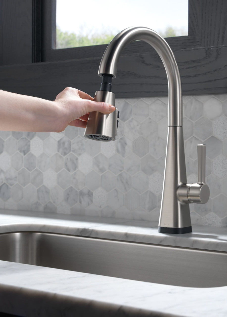 Delta 19802TZ-SP-DST Lenta Single Handle Pull Down Kitchen Faucet with Touch2O Technology, Spotshield Stainless