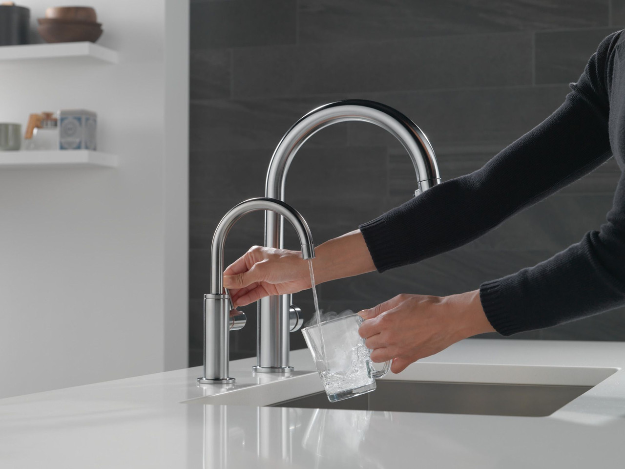 Delta 1930LF-H-AR Other Contemporary Round Instant Hot Water Dispenser, Arctic Stainless
