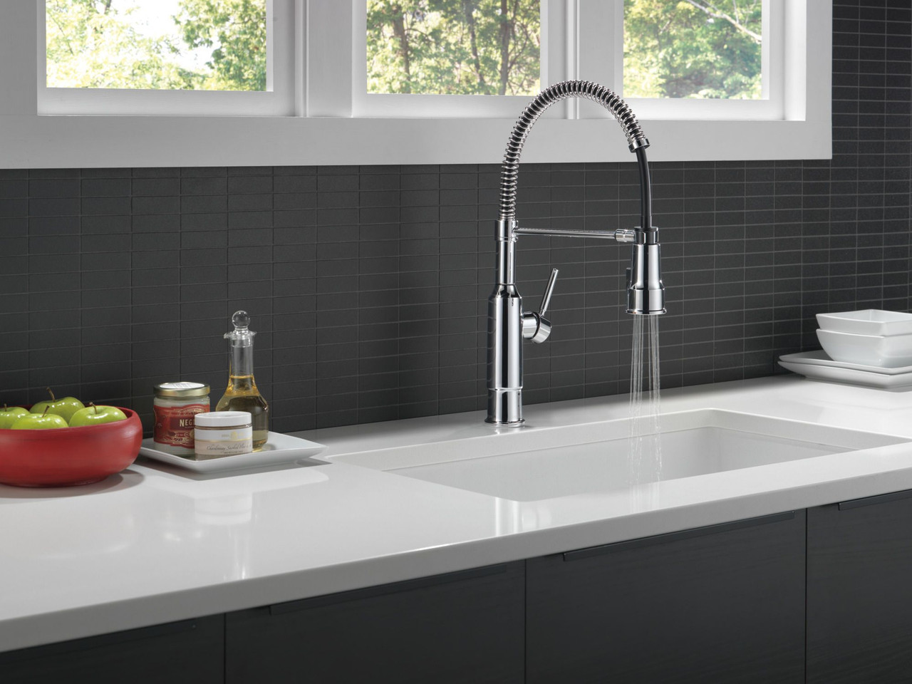 Delta 18804Z-DST Theodora Single Handle Pull Down Spring Kitchen Faucet, Chrome