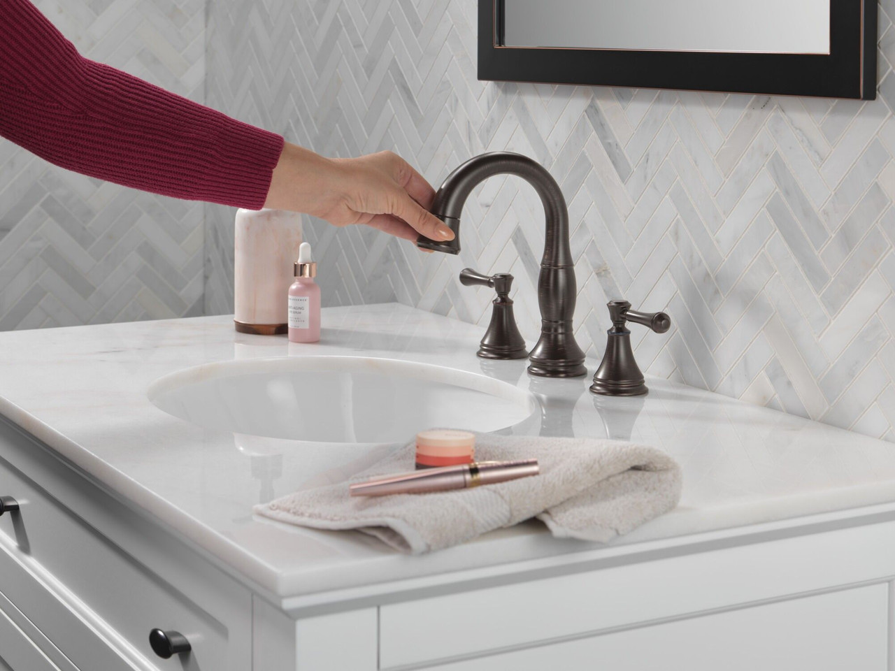 Delta 3597-RBPD-DST Cassidy Two Handle Widespread Pull Down Bathroom Faucet, Venetian Bronze