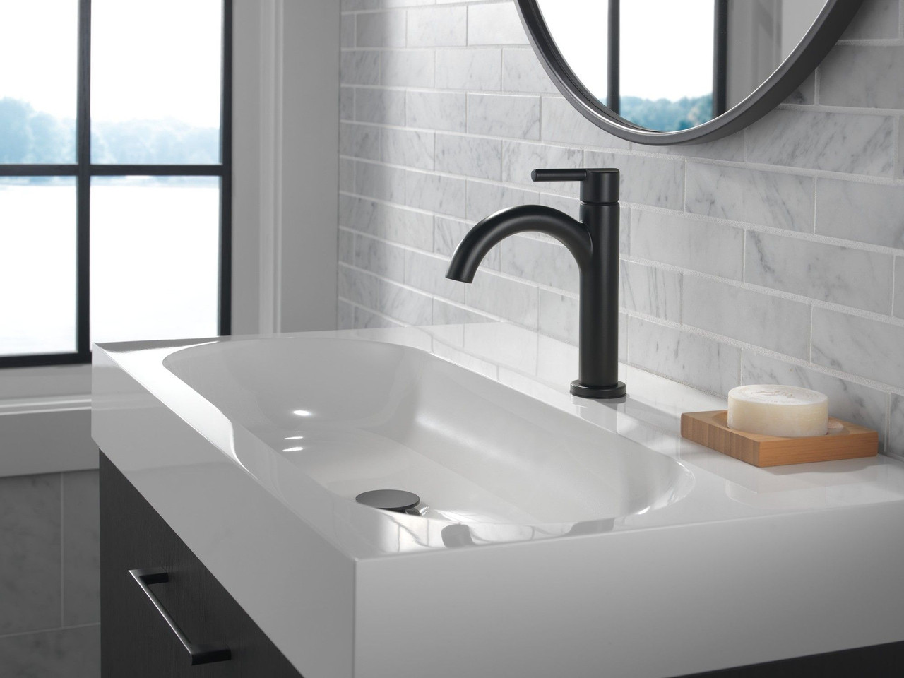 Delta 15749LF-BL Nicoli Single Handle Bathroom Faucet, Matte Black