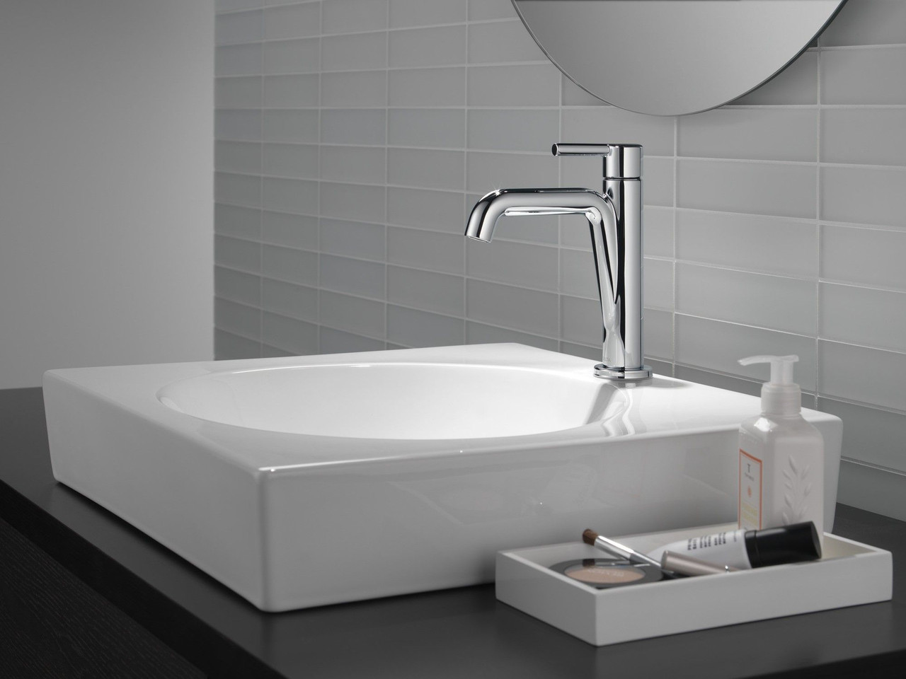 Delta 15849LF Nicoli Single Handle Bathroom Faucet, Chrome