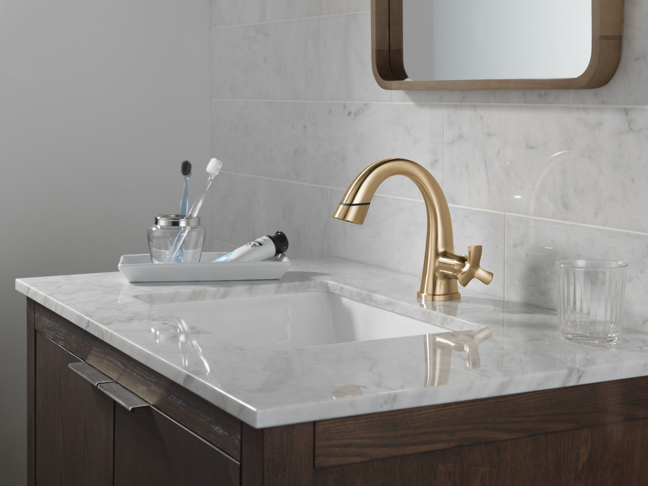 Delta 5776-CZPD-PR-DST Stryke Single Handle Pull Down Bathroom Faucet, Lumicoat Champagne Bronze