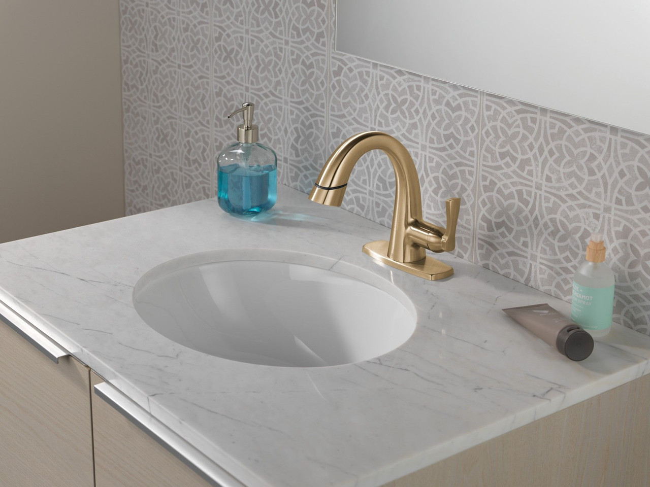 Delta 577-CZPD-PR-DST Stryke Single Handle Pull Down Bathroom Faucet, Lumicoat Champagne Bronze