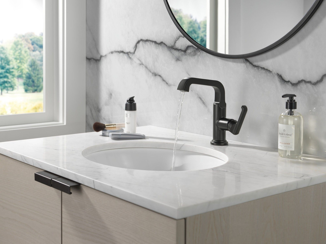 689-BL-DST Tetra Single Handle Mid-Height Vessel Bathroom, Matte Black