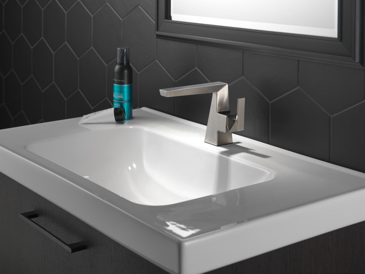 Delta 543-SS-PR-MPU-DST Trillian Single Handle Bathroom Faucet, Lumicoat Stainless