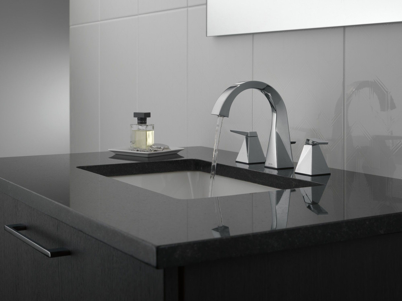 Delta 35546-PR-MPU-DST Trillian Two Handle Widespread Bathroom Faucet, Lumicoat Chrome