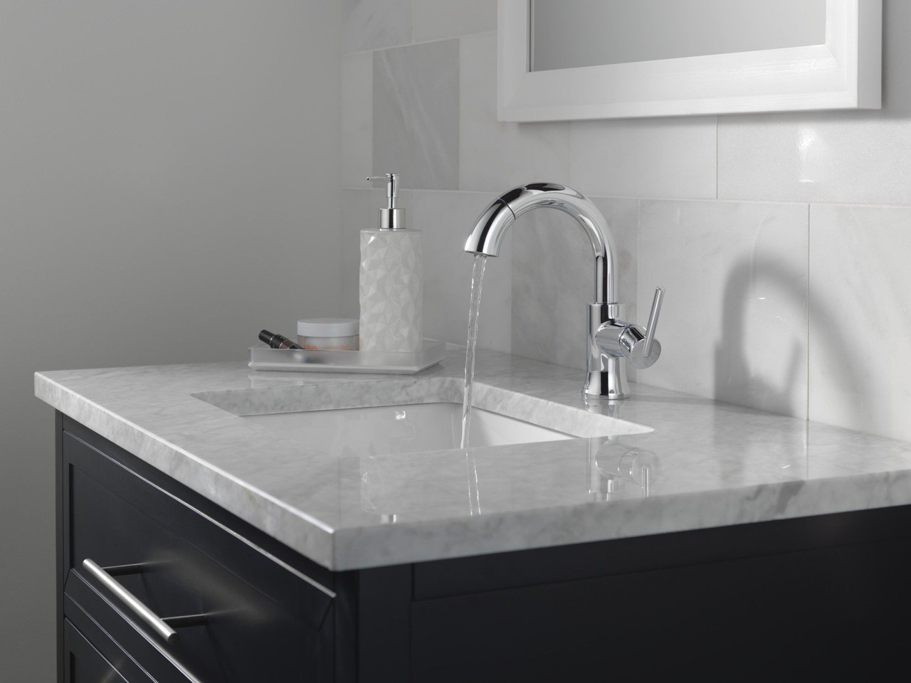 Delta 559HAR-PD-DST Trinsic Single Handle Pull Down Bathroom Faucet, Chrome