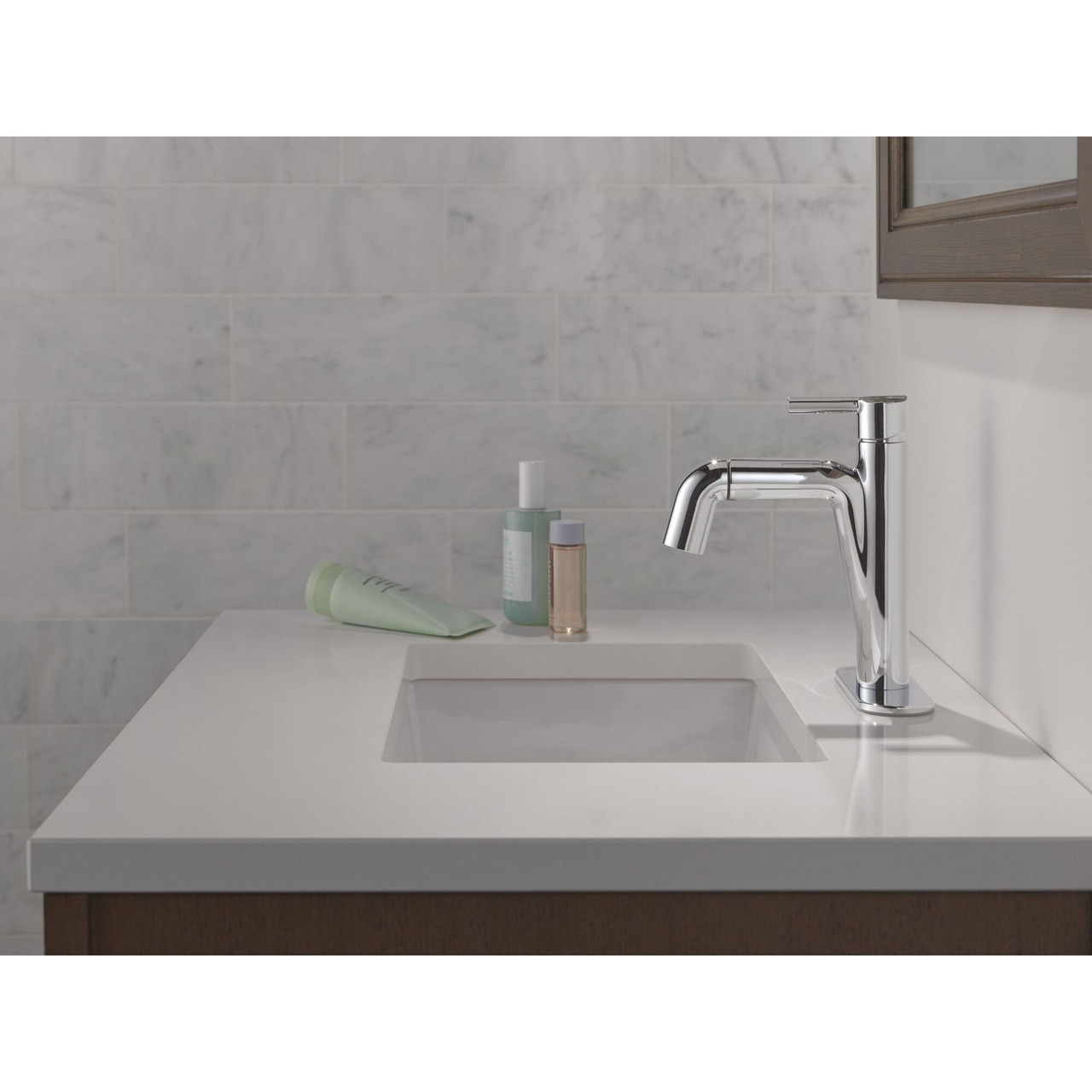 Delta 15849LF-PD Nicoli 7.31-in x 6.06-in x 8.63-in Single Handle Pull-Down Bathroom Faucet, Chrome