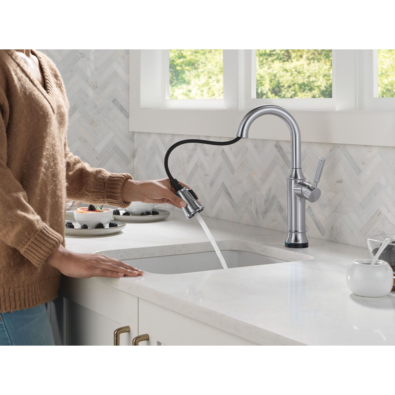 9984TL-AR-PR-DST Renaldi 8.81-in x 2.81-in x 15.00-in Touch2O Bar and Prep Faucet with Touchless Technology, Lumicoat Arctic Stainless