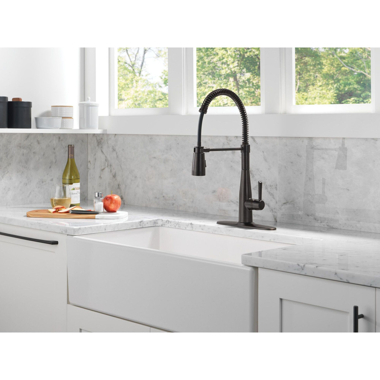 9613-RB-DST Essa 11.50-in x 4.13-in x 19.38-in Single-Handle Pull-Down Spring Kitchen Faucet, Venetian Bronze