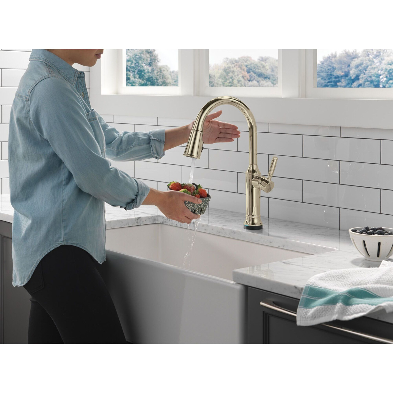 9184TL-PN-PR-DST Renaldi 11.56-in x 2.81-in x 17.00-in Touch2O Kitchen Faucet with Touchless Technology, Lumicoat Polished Nickel