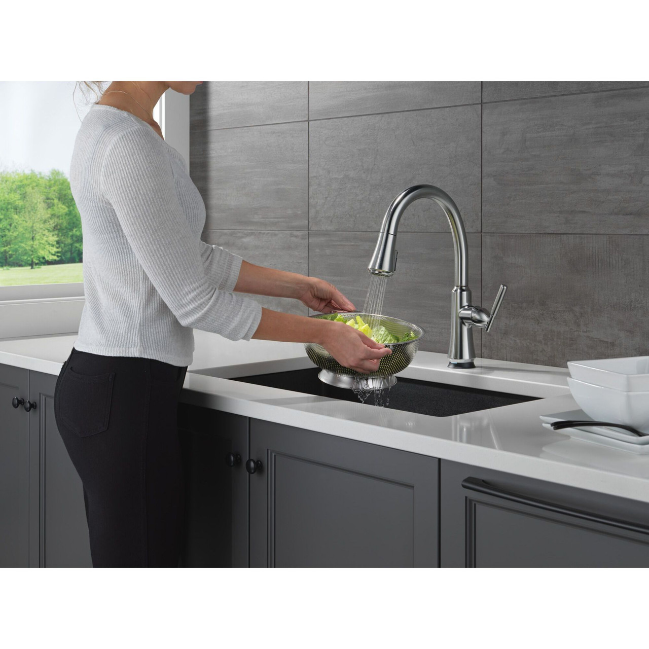 9179TL-AR-DST Coranto 11.56-in x 10.75-in x 15.63-in Touch2O Kitchen Faucet with Touchless Technology, Arctic Stainless