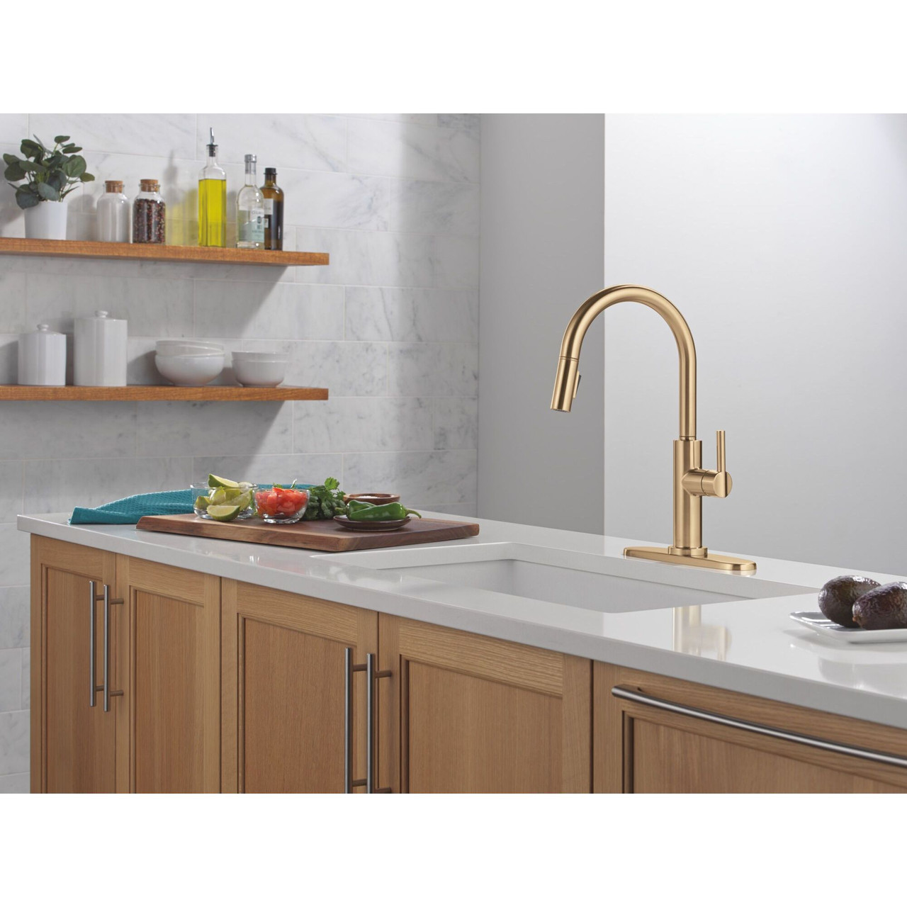 Delta 19867LF-CZ Nicoli 11.06-in x 10.75-in x 17.06-in Single-Handle Pull-Down Kitchen Faucet, Champagne Bronze