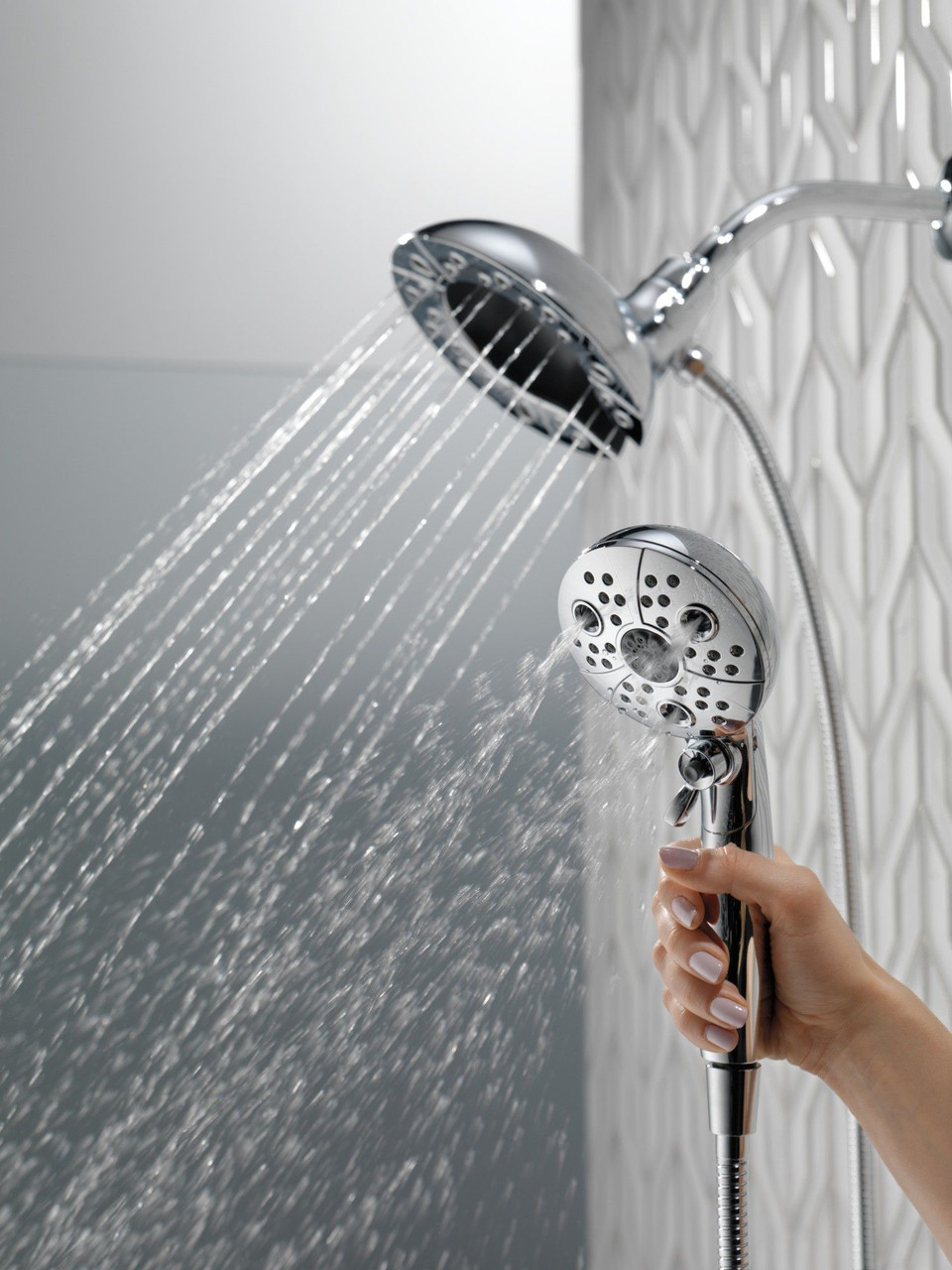 Delta 58480-PR-PK Universal Showering Components H2Okinetic In2ition 5-Setting Two-in-One Shower, Lumicoat Chrome