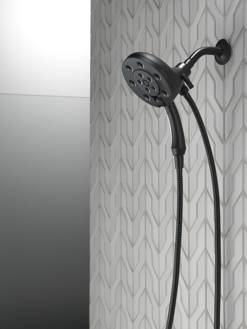 Delta 58472-BL Universal Showering Components H2Okinetic In2ition 4-Setting Two-in-One Shower, Matte Black