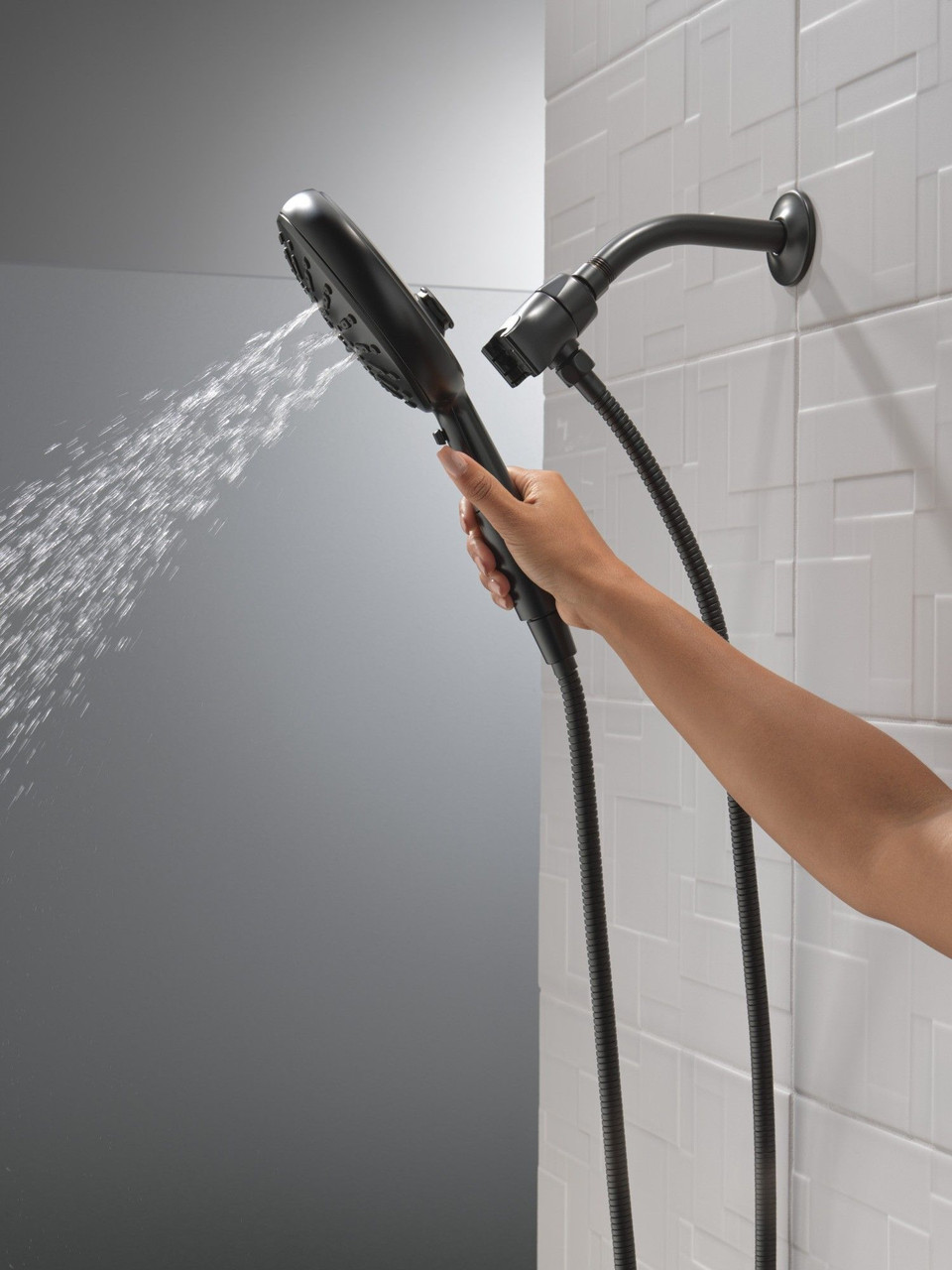 Delta 54910-BL-PK Universal Showering Components 7-Setting SureDock Magnetic Hand Shower, Matte Black