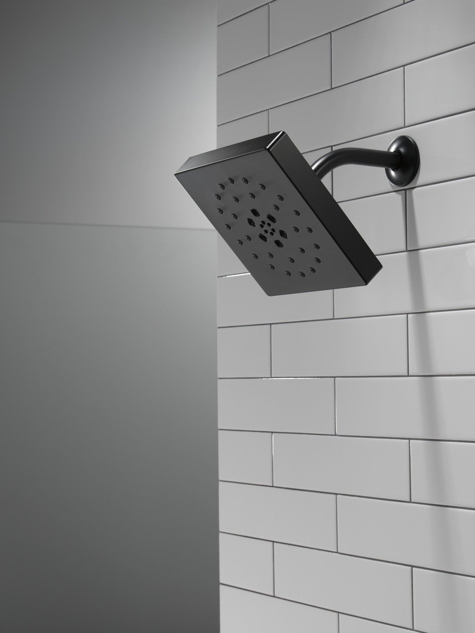 Delta 52484-BL Universal Showering Components H2Okinetic 4-Setting Shower Head with UltraSoak, Matte Black