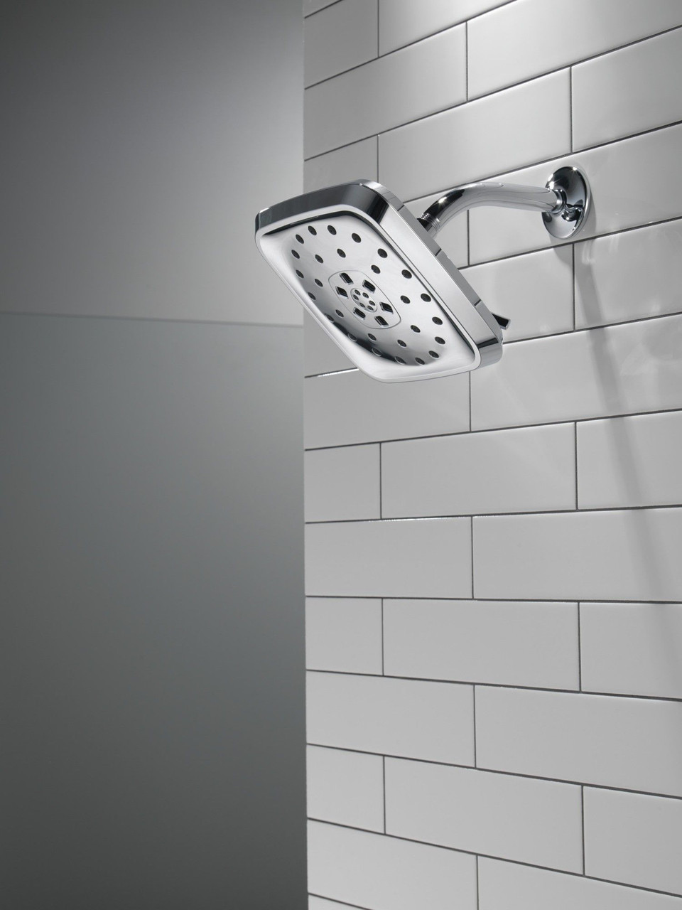 Delta 52460-PR Universal Showering Components H2Okinetic 4-Setting Shower Head with UltraSoak, Lumicoat Chrome