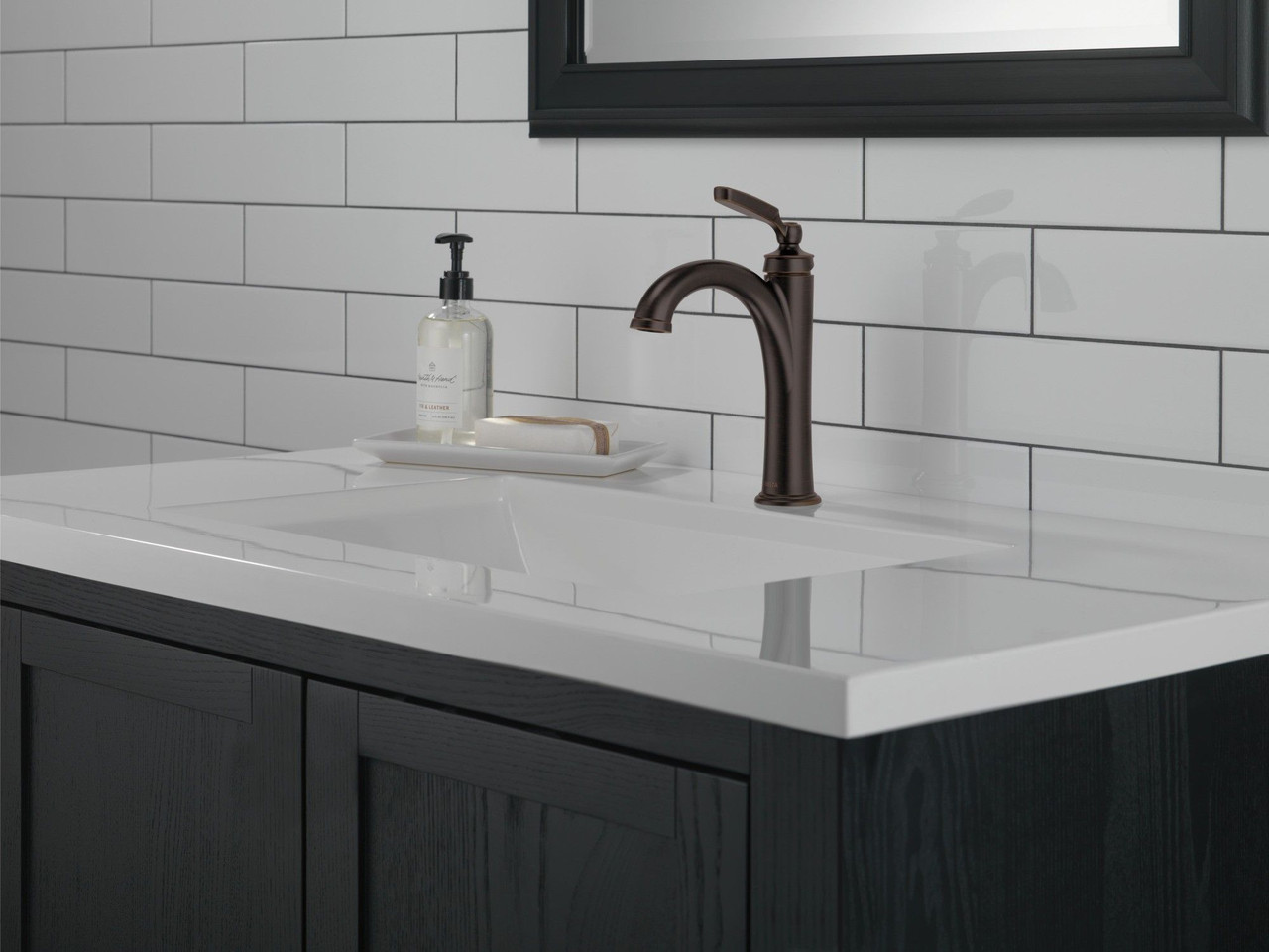 Delta 532-RBMPU-DST Woodhurst Single Handle Bathroom Faucet, Venetian Bronze