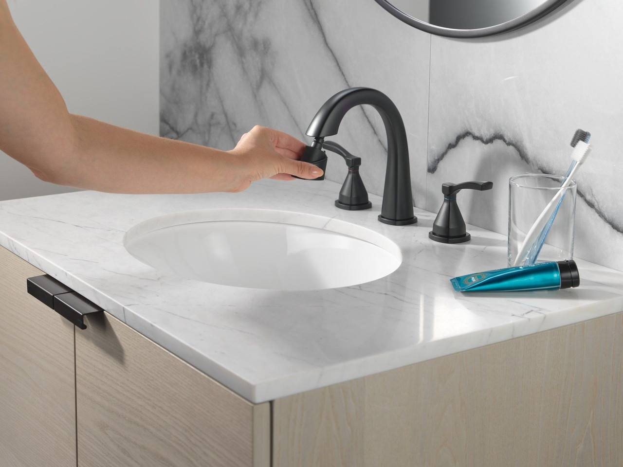 Delta 35775-BLPD-DST Stryke Two Handle Widespread Pull Down Bathroom Faucet, Matte Black