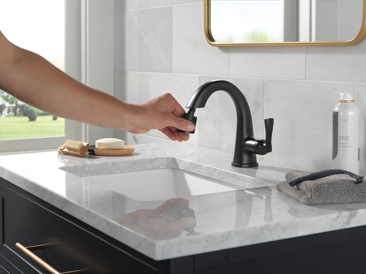 Delta 577-BLPD-DST Stryke Single Handle Pull Down Bathroom Faucet, Matte Black