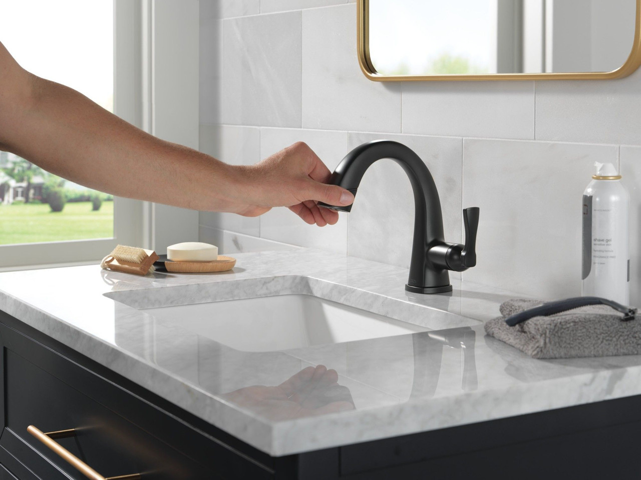 Delta 577-BLPD-DST Stryke Single Handle Pull Down Bathroom Faucet, Matte Black