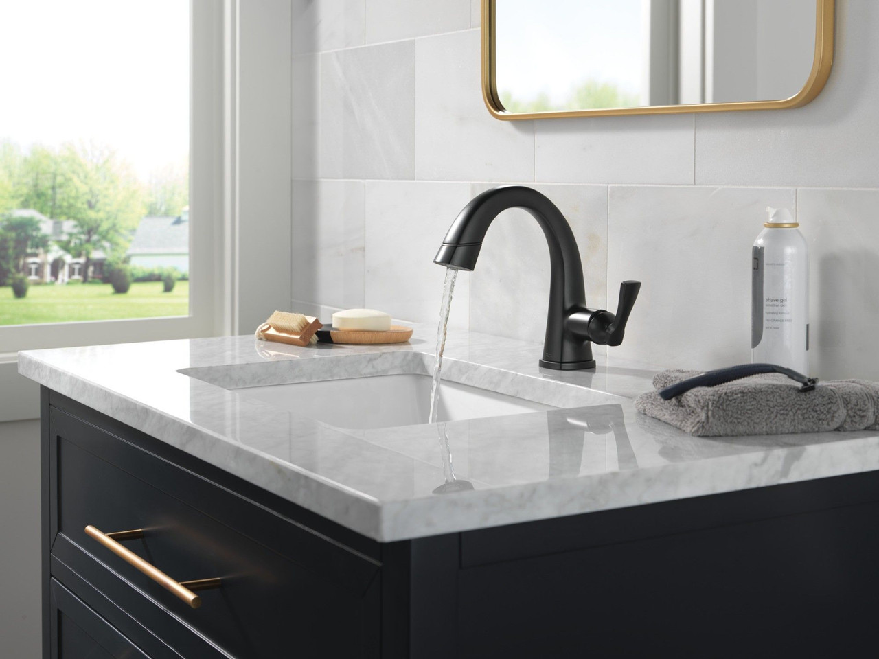 Delta 577-BLPD-DST Stryke Single Handle Pull Down Bathroom Faucet, Matte Black