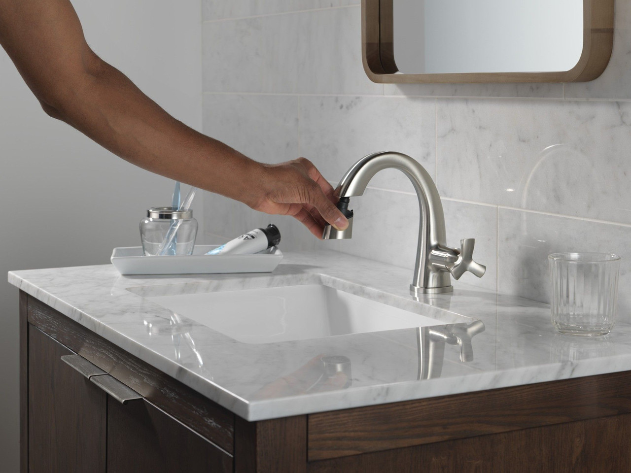 Delta 5776-SSPD-PR-DST Stryke Single Handle Pull Down Bathroom Faucet, Lumicoat Stainless
